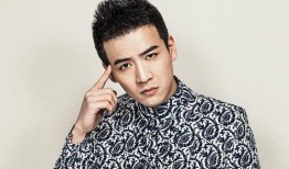 爆料娱乐圈男演员是谁啊,揭秘神秘男演员身份！